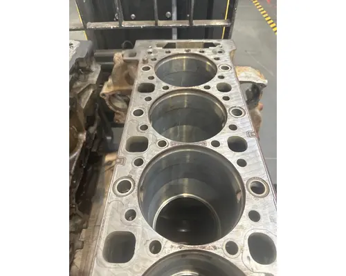 WESTERN STAR TRUCKS 5700 Cylinder Block