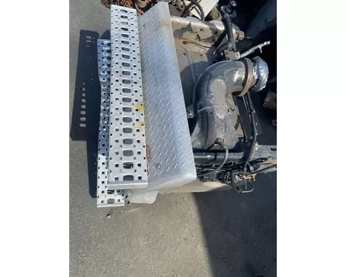WESTERN STAR TRUCKS 5700 DPF(Diesel Particulate Filter)