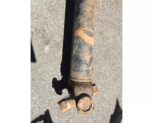 WESTERN STAR TRUCKS 5700 Drive Shaft, Rear