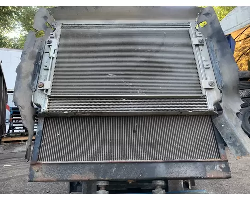 WESTERN STAR TRUCKS 5700 Radiator