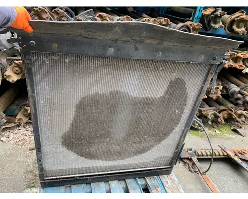 WESTERN STAR TRUCKS 5700 Radiator