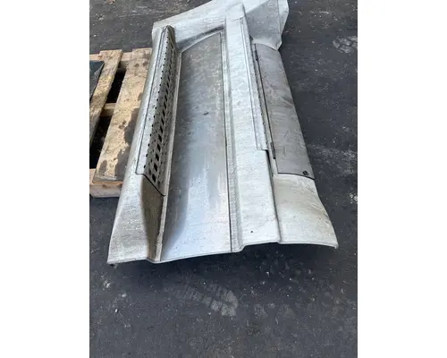 WESTERN STAR TRUCKS 5700 Side Fairing