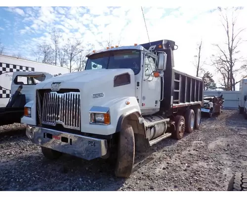 WESTERN STAR TR 4700SF Complete Vehicle