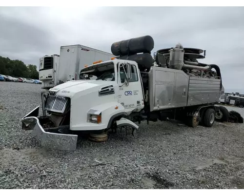 WESTERN STAR TR 4700SF Complete Vehicle