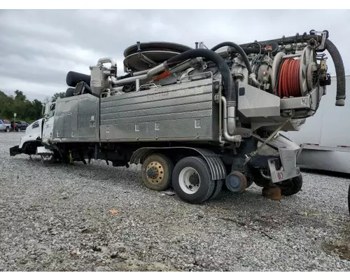 WESTERN STAR TR 4700SF Complete Vehicle