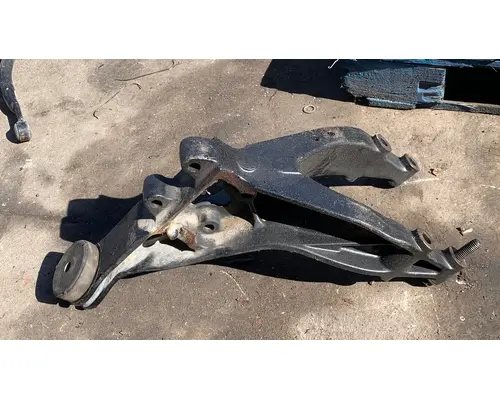 WESTERN STAR TR 4700 Cab Mount