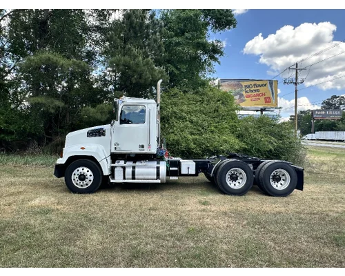 WESTERN STAR TR 4700 Complete Vehicle