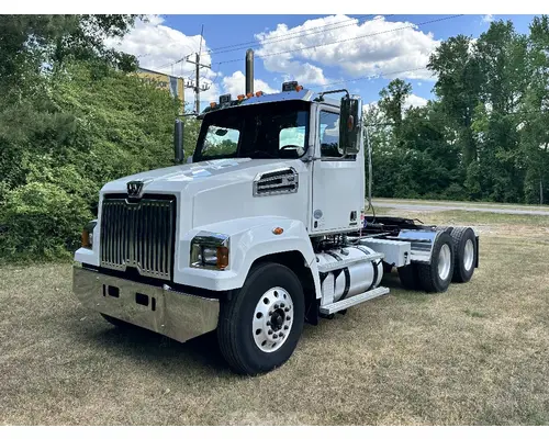 WESTERN STAR TR 4700 Complete Vehicle