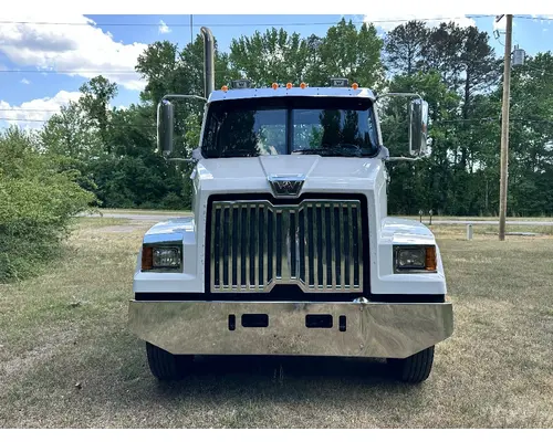 WESTERN STAR TR 4700 Complete Vehicle