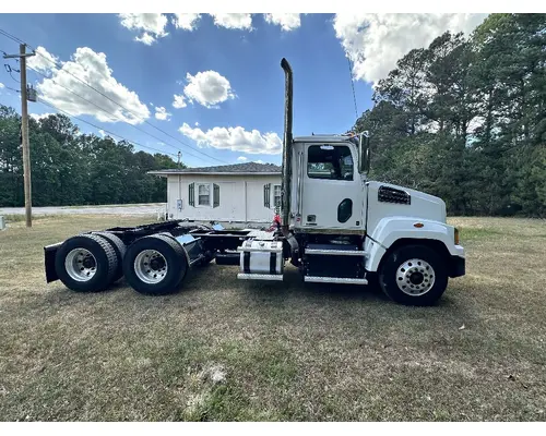 WESTERN STAR TR 4700 Complete Vehicle