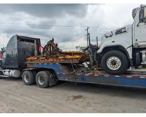 WESTERN STAR TR 4700 Complete Vehicle
