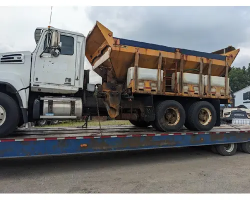 WESTERN STAR TR 4700 Complete Vehicle