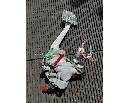 WESTERN STAR TR 4800 BrakeClutch Pedal Box