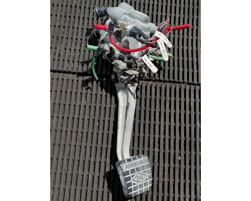 WESTERN STAR TR 4800 BrakeClutch Pedal Box