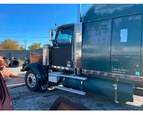 WESTERN STAR TR 4900 EX Complete Vehicle