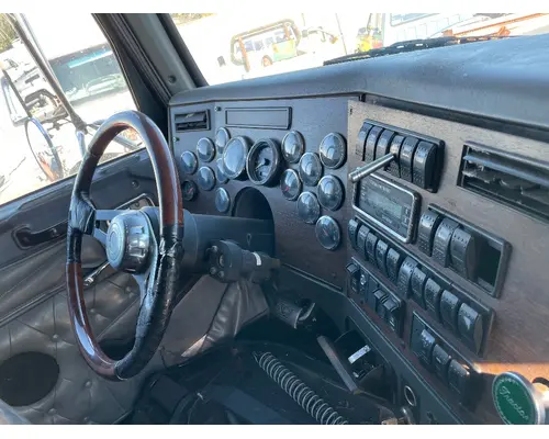 WESTERN STAR TR 4900 EX Complete Vehicle