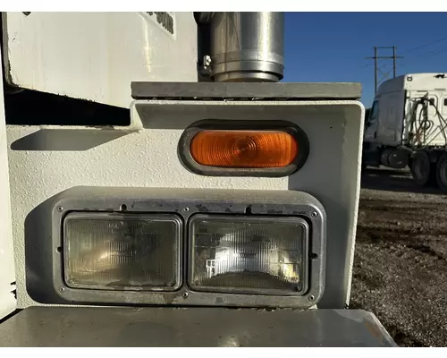 WESTERN STAR TR 4900 EX Headlamp Assembly