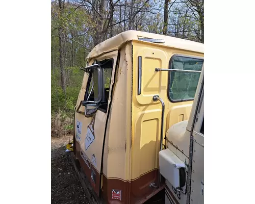 WESTERN STAR TR 4900 FA Cab or Cab Mount