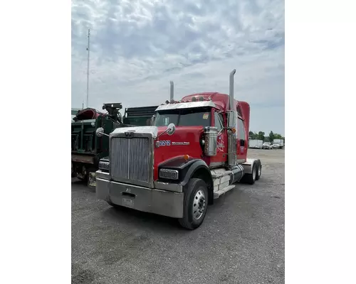WESTERN STAR TR 4900 FA Complete Vehicle