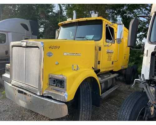 WESTERN STAR TR 4900 FA Complete Vehicle