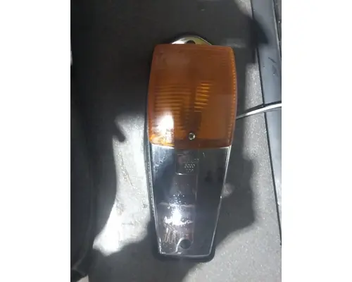WESTERN STAR TR 4900 FA Marker Light Amber