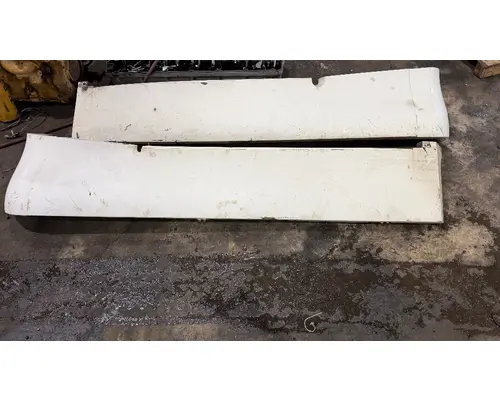 WESTERN STAR TR 4900E Fairing SleeperCab Extension