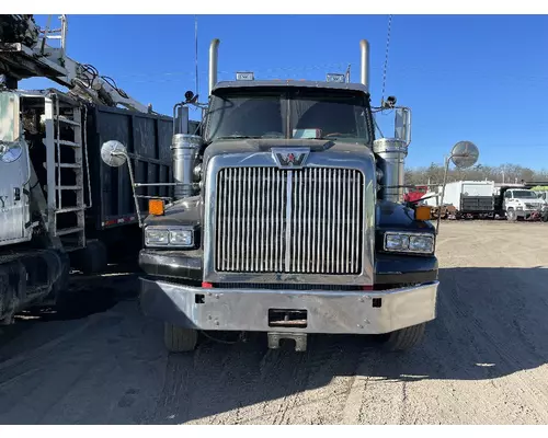 WESTERN STAR TR 4900 Complete Vehicle