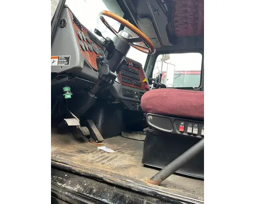 WESTERN STAR TR 4900 Complete Vehicle