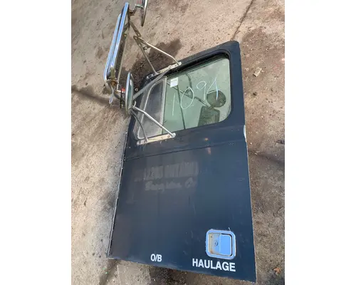 WESTERN STAR TR 4964 SX Door Assembly, Front