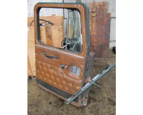 WESTERN STAR TR 4964F Door Assembly, Front