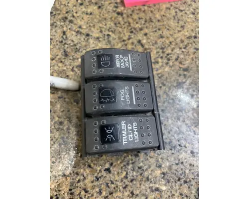 WESTERN STAR TR  Dash Console Switch