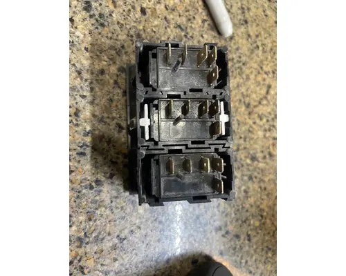 WESTERN STAR TR  Dash Console Switch