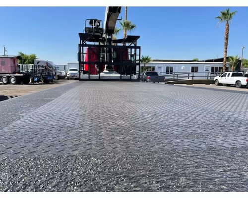 WESTERN STAR 4700 SB Vehicle For Sale