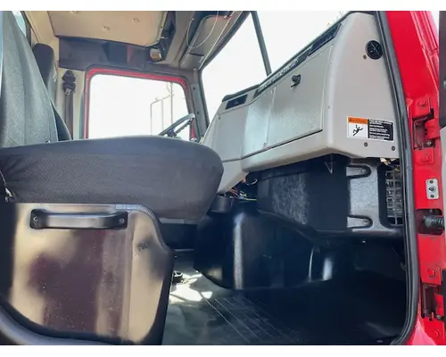 WESTERN STAR 4700 SB Vehicle For Sale
