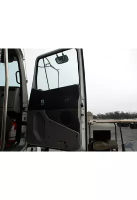 WESTERN STAR 4700SBA DOOR ASSEMBLY, FRONT