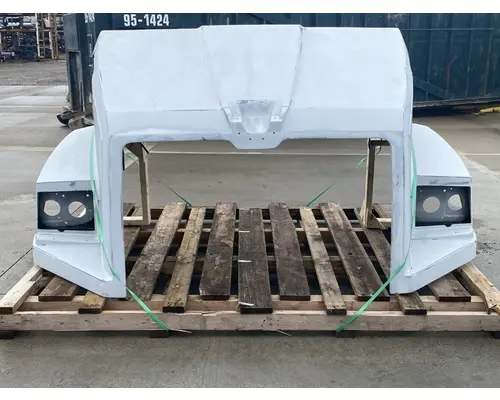 WESTERN STAR 4700SB Hood