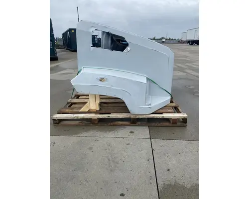 WESTERN STAR 4700SB Hood