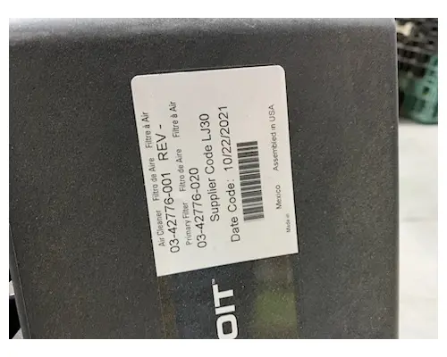 WESTERN STAR 4700 AIR CLEANER