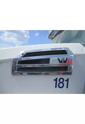 WESTERN STAR 4700 AIR INTAKE LOUVER/COVER