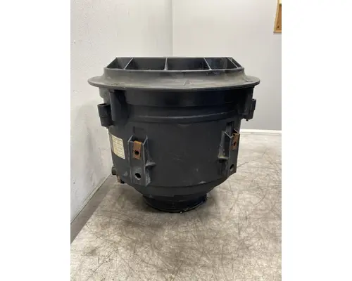 WESTERN STAR 4700 Air Cleaner