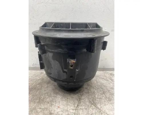 WESTERN STAR 4700 Air Cleaner