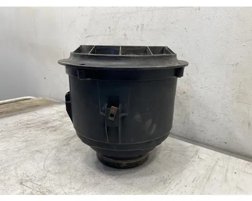 WESTERN STAR 4700 Air Cleaner