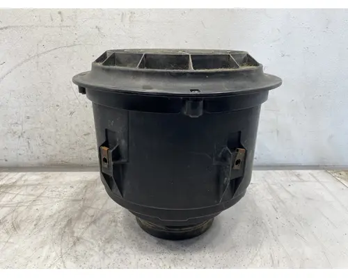 WESTERN STAR 4700 Air Cleaner