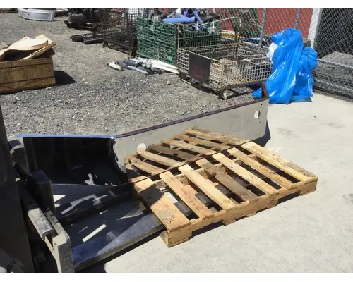 WESTERN STAR 4700 BUMPER-COMPLETE
