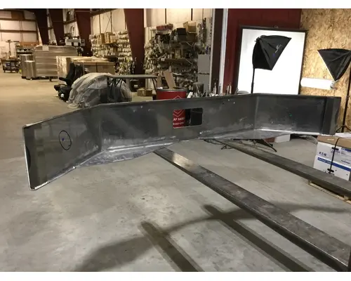 WESTERN STAR 4700 BUMPER-FRONT