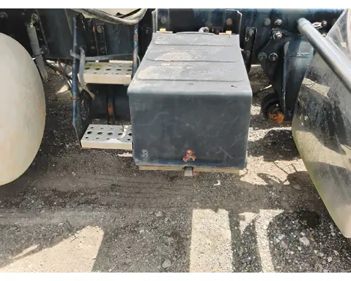 WESTERN STAR 4700 Battery Box