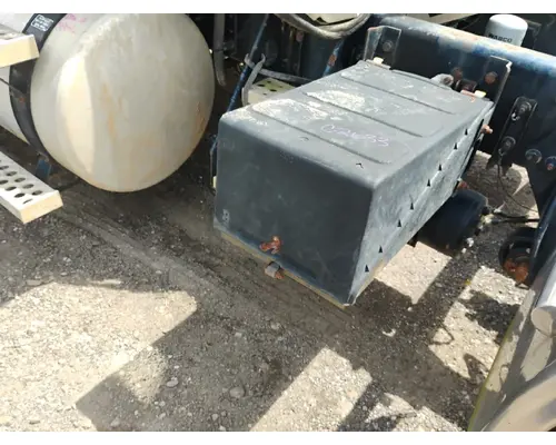 WESTERN STAR 4700 Battery Box