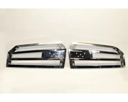 WESTERN STAR 4700 Body Parts, Misc.