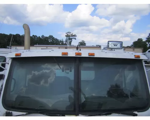 WESTERN STAR 4700 CAB CLIP
