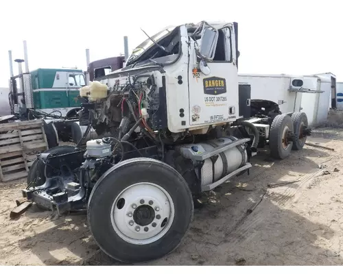 WESTERN STAR 4700 Cab Clip